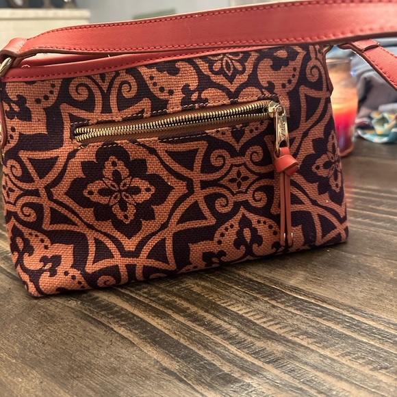 Spartina 449 Red and Black Floral Clutch - Picture 6 of 8